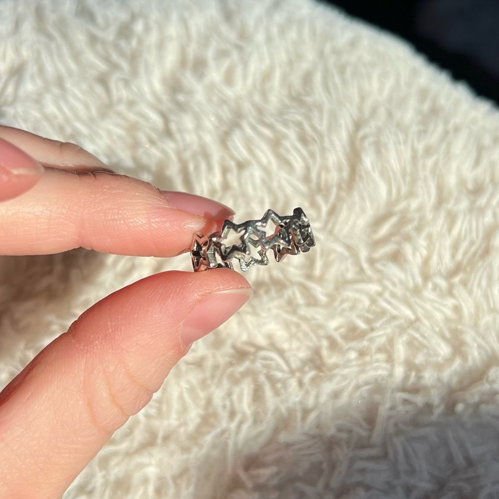 Silver Star Ring - Picture 2 of 3